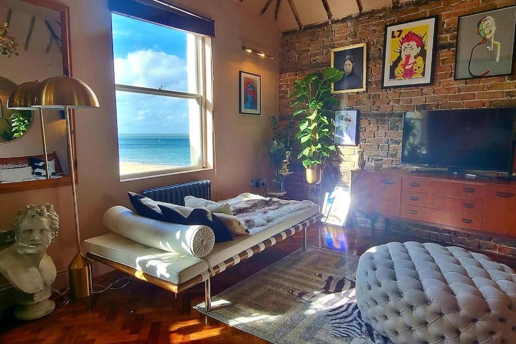 Stunning Sea View Penthouse Apartment Margate